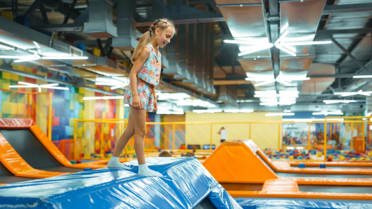 Quel est le meilleur parc de loisirs indoor à découvrir avec des enfants en 2026 ?